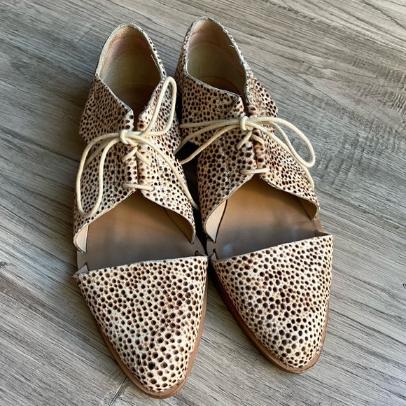 Loeffler Randall Willa Pony Hair Lace Up Oxford Flat Cut Out Brown/Cream SZ 7 - Picture 8 of 14